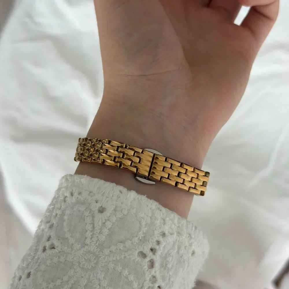 SKU:0489‎ cute gold white mini watch + in a gift box/bag the size is adjustable